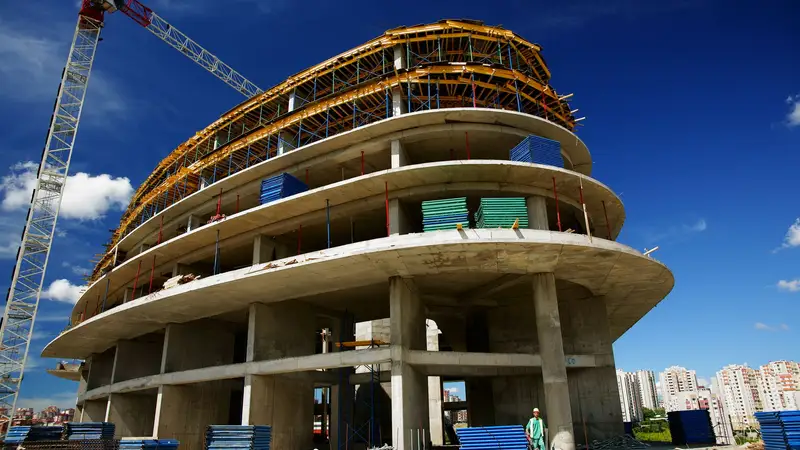 A concrete building under construction