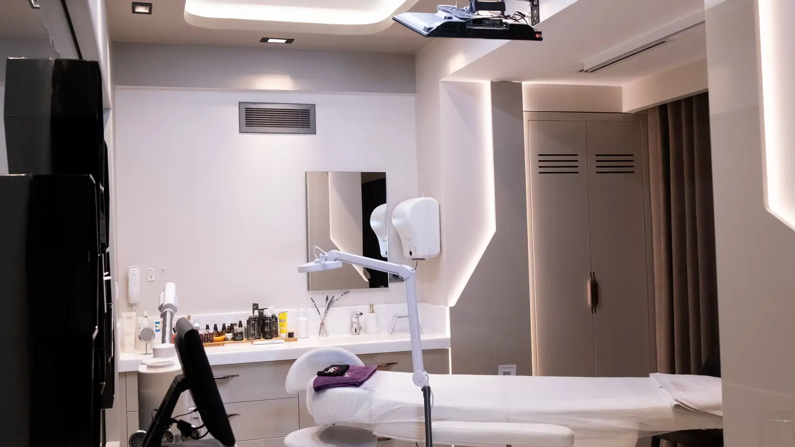 A modern treatment room in a private clinic